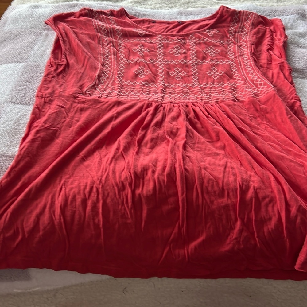 🙆‍♀️ Gloria Vanderbilt baby doll shirt